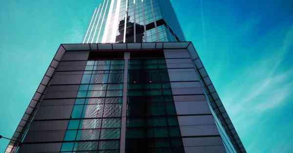 曼哈顿量化智能机器人与火牛量化智能机器人