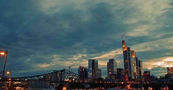 大数据下的工业互联网（大数据下的工业互联网龙头）