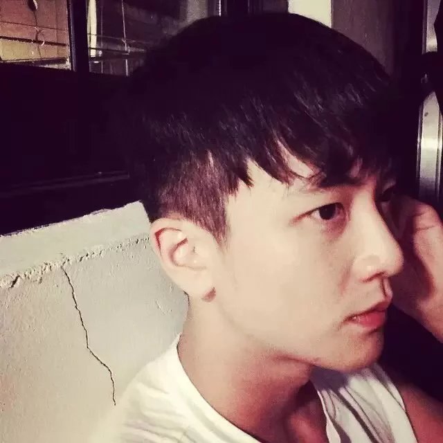 薛妍烁羽